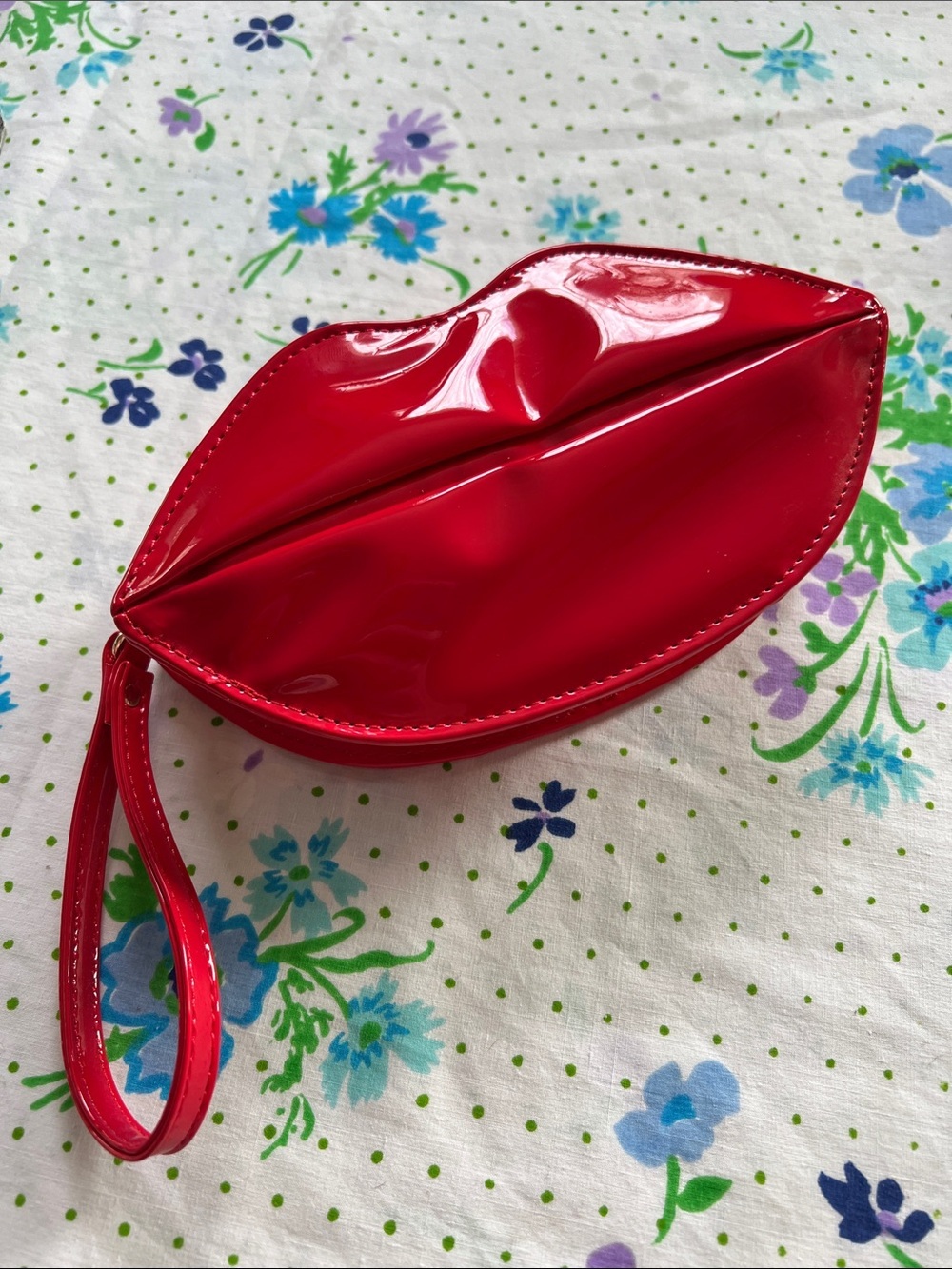 Restylane Kiss Lip Filler Pharma Promo - Lip Kiss Vinyl Pouch
